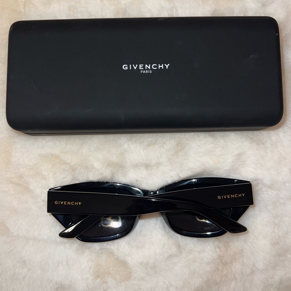GIVENCHY cat eye sunglasses